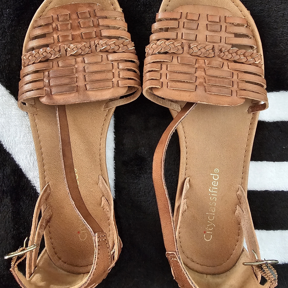 Cityclassified Women's Brown Woven Sandals